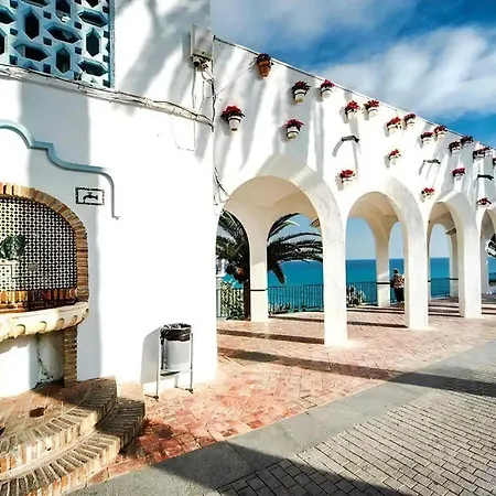 Apartment In Nerja, 1 Minute Vom Entfernt *